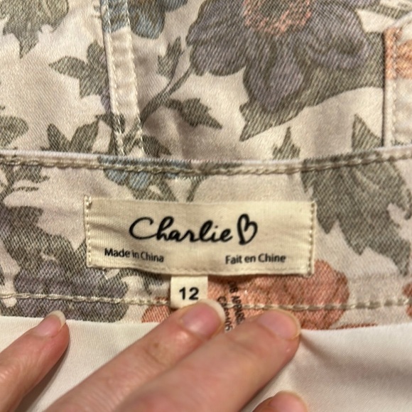 Floral Print Charlie B Women's Skirt w/ Built in Shorts - Picture 4 of 5